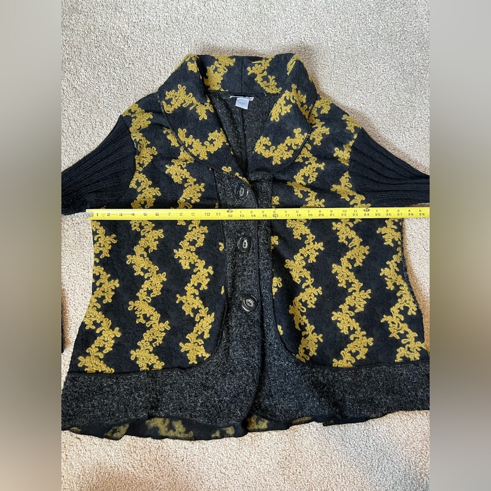 NorthStyle Black and Gold Knit Cardigan - Picture 5 of 7